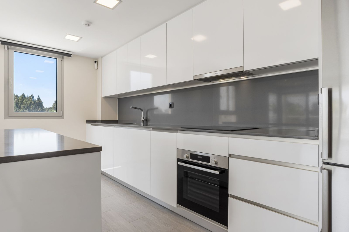 3 Bed Apartment for sale in El Chaparral Costa Del Sol, Málaga, Spain