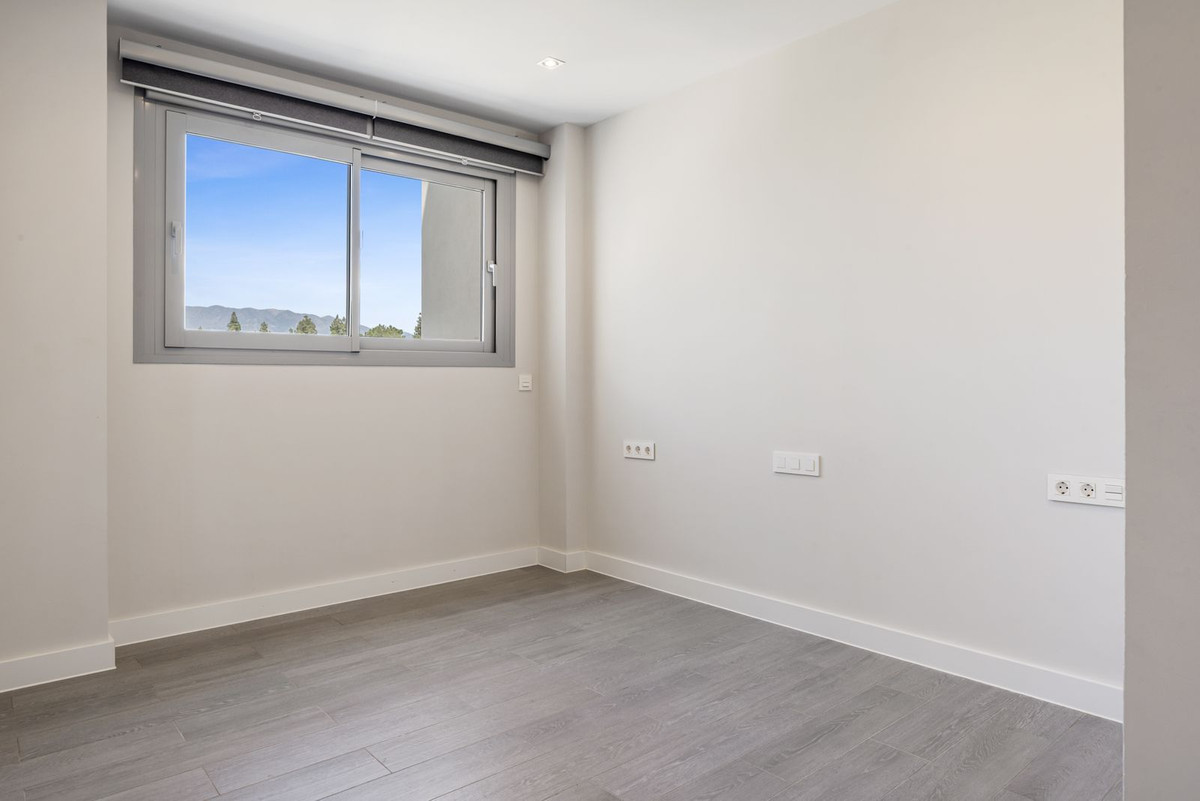 3 Bed Apartment for sale in El Chaparral Costa Del Sol, Málaga, Spain