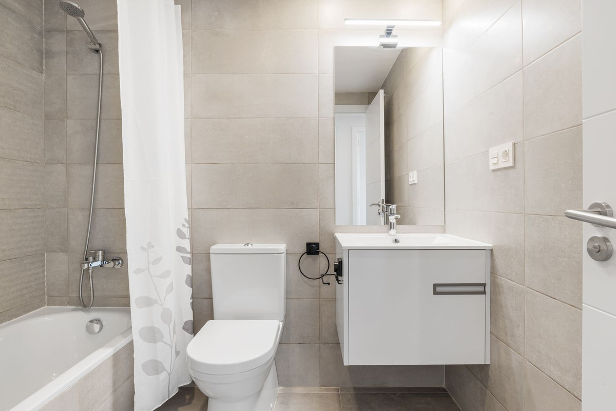 3 Bed Apartment for sale in El Chaparral Costa Del Sol, Málaga, Spain