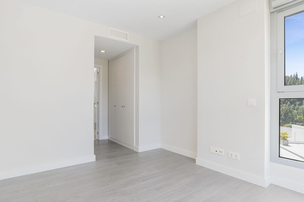 3 Bed Apartment for sale in El Chaparral Costa Del Sol, Málaga, Spain
