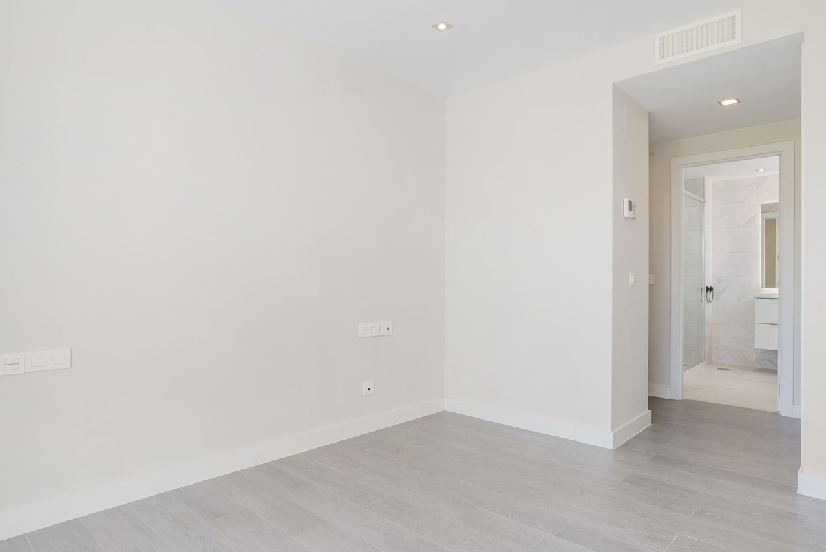 3 Bed Apartment for sale in El Chaparral Costa Del Sol, Málaga, Spain