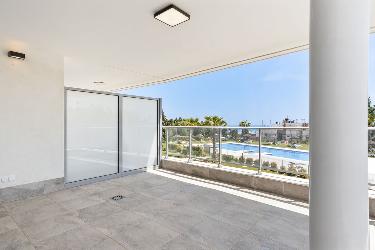 3 Bed Apartment for sale in El Chaparral Costa Del Sol, Málaga, Spain