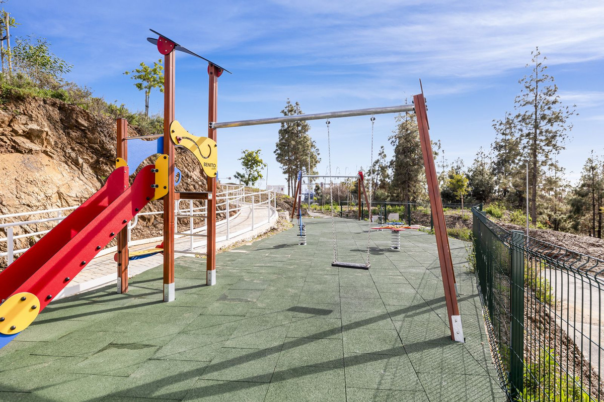 3 Bed Apartment for sale in El Chaparral Costa Del Sol, Málaga, Spain