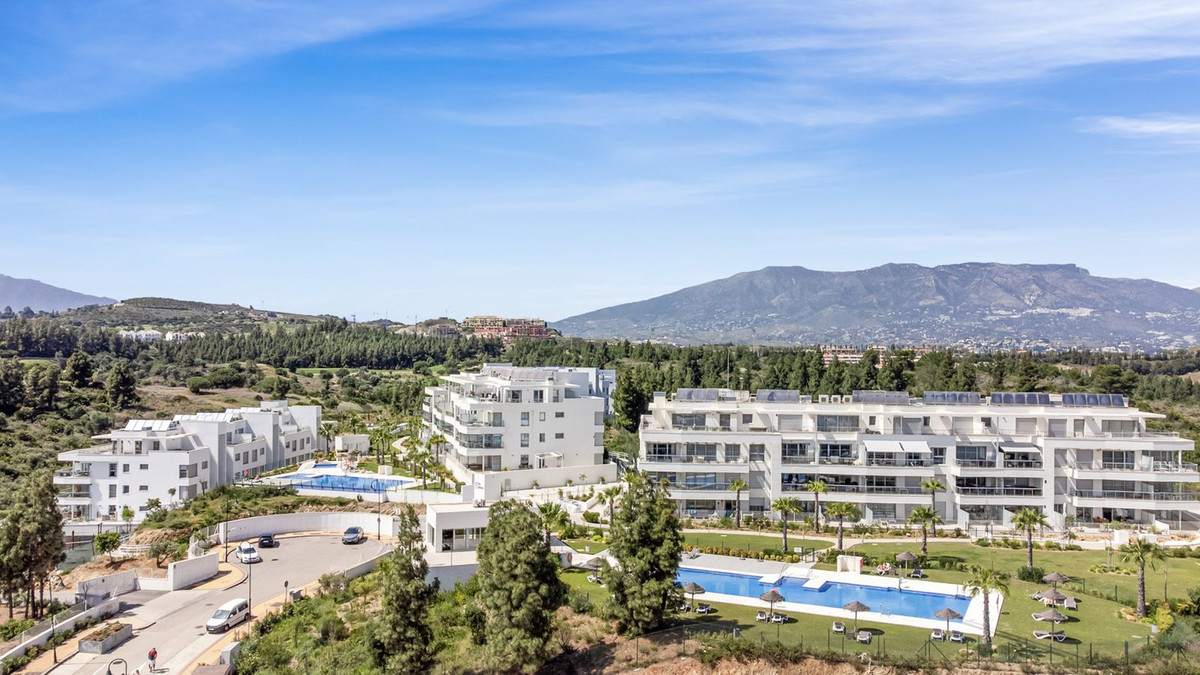 3 Bed Apartment for sale in El Chaparral Costa Del Sol, Málaga, Spain