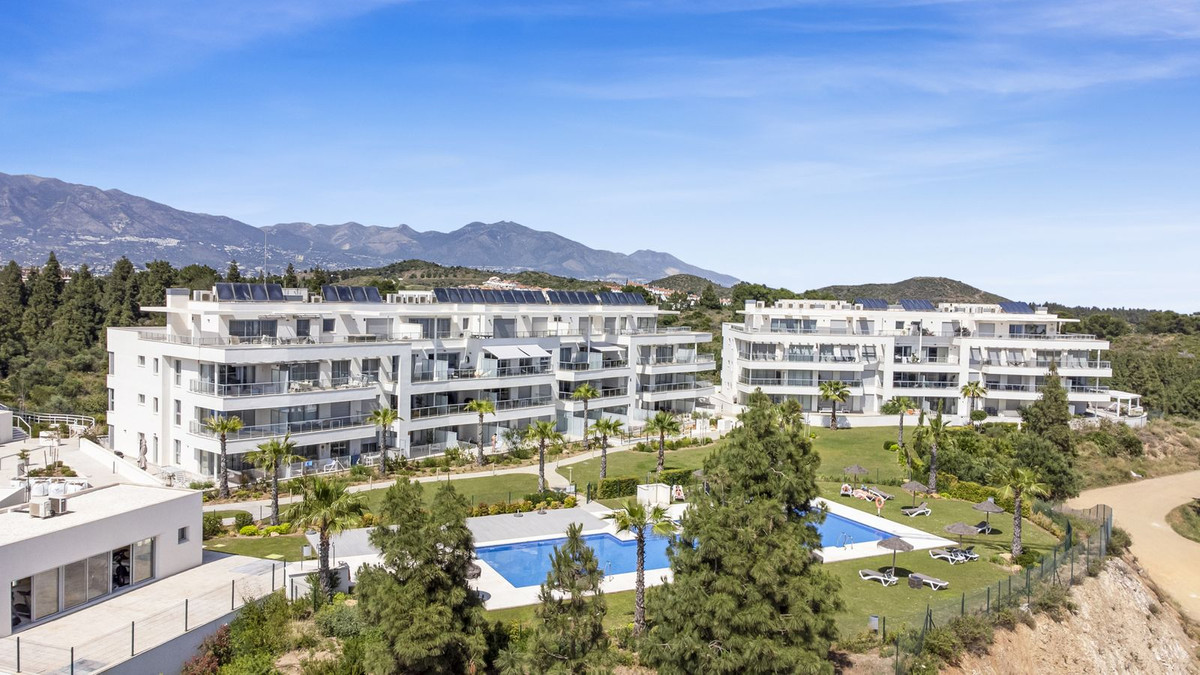 3 Bed Apartment for sale in El Chaparral Costa Del Sol, Málaga, Spain