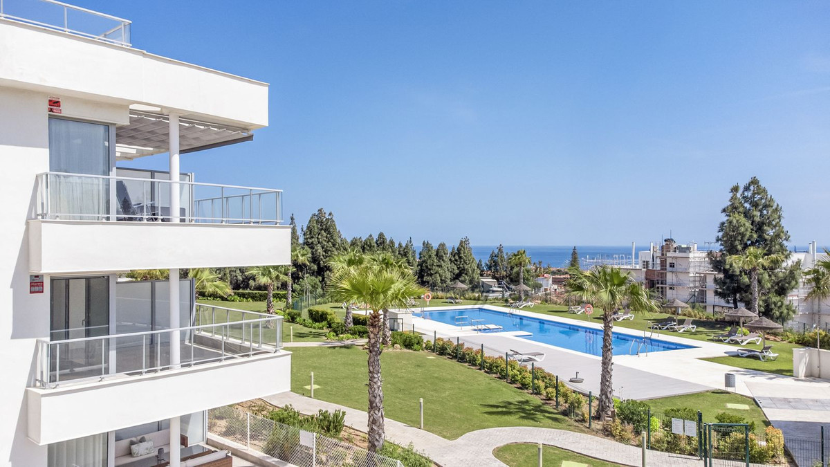 3 Bed Apartment for sale in El Chaparral Costa Del Sol, Málaga, Spain