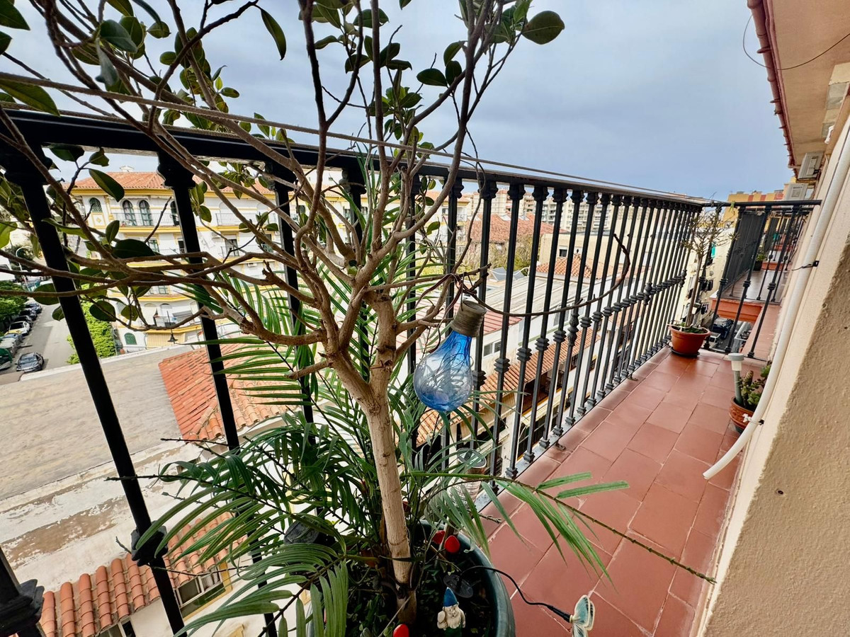Se vende Apartamento en Planta Última de 3 dormitorios en Costa Del Sol, Málaga, España