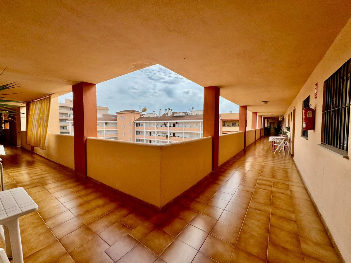 Se vende Apartamento en Planta Última de 3 dormitorios en Costa Del Sol, Málaga, España