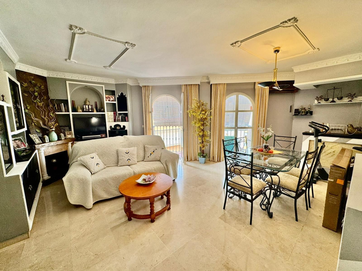 Se vende Apartamento en Planta Última de 3 dormitorios en Costa Del Sol, Málaga, España