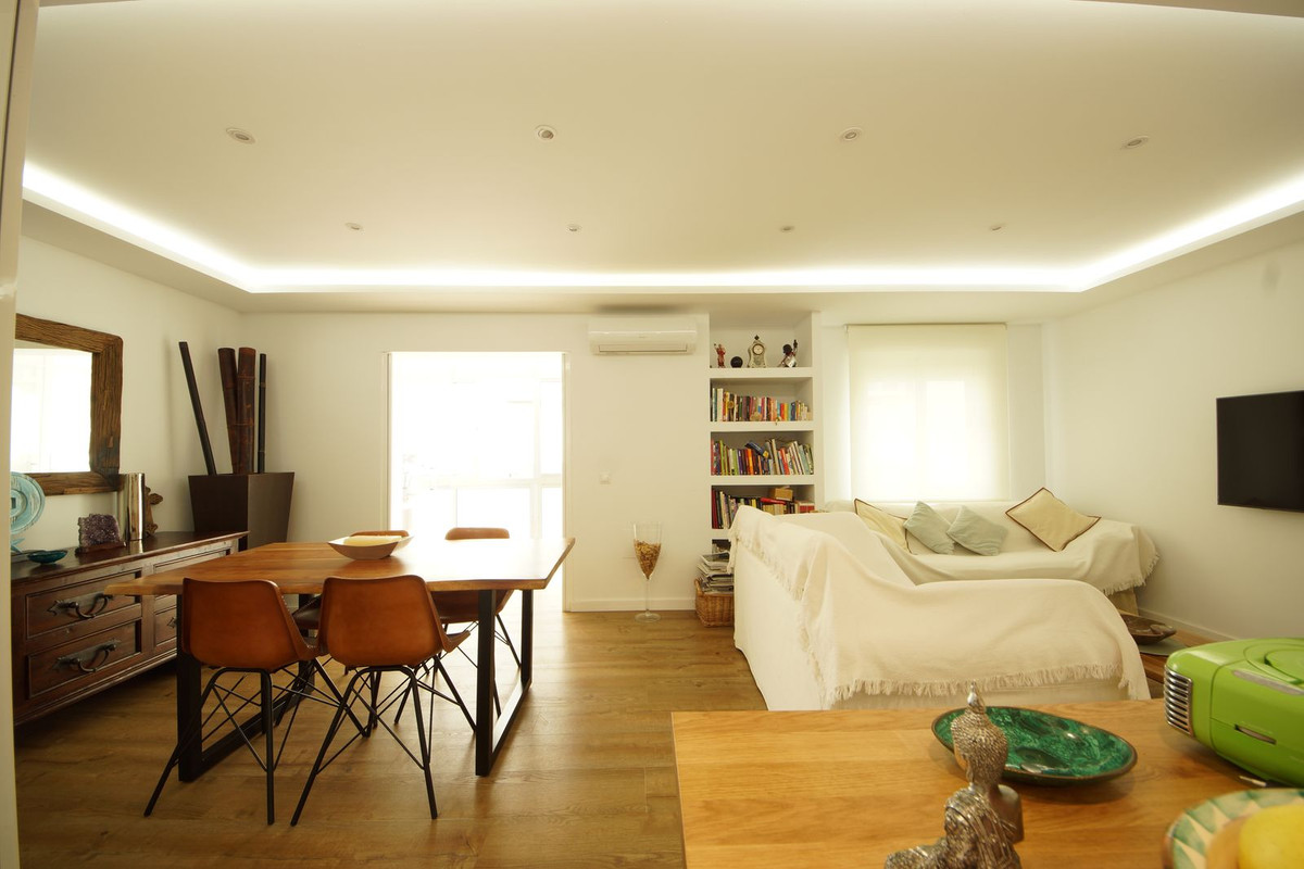 2 Bed Apartment for sale in San Pedro De Alcántara Costa Del Sol, Málaga, Spain