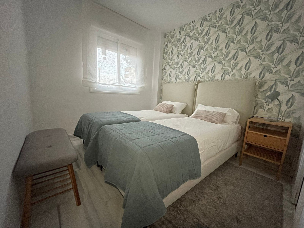 3 Bed Apartment for sale in Casares Costa Del Sol, Málaga, Spain