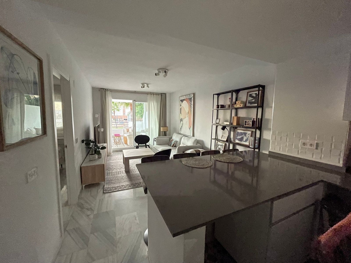 3 Bed Apartment for sale in Casares Costa Del Sol, Málaga, Spain