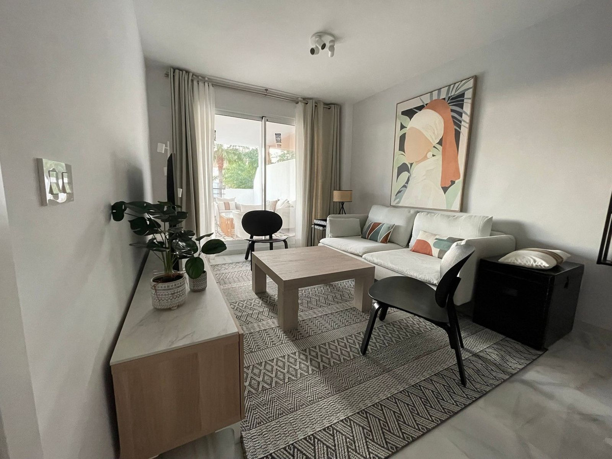 3 Bed Apartment for sale in Casares Costa Del Sol, Málaga, Spain
