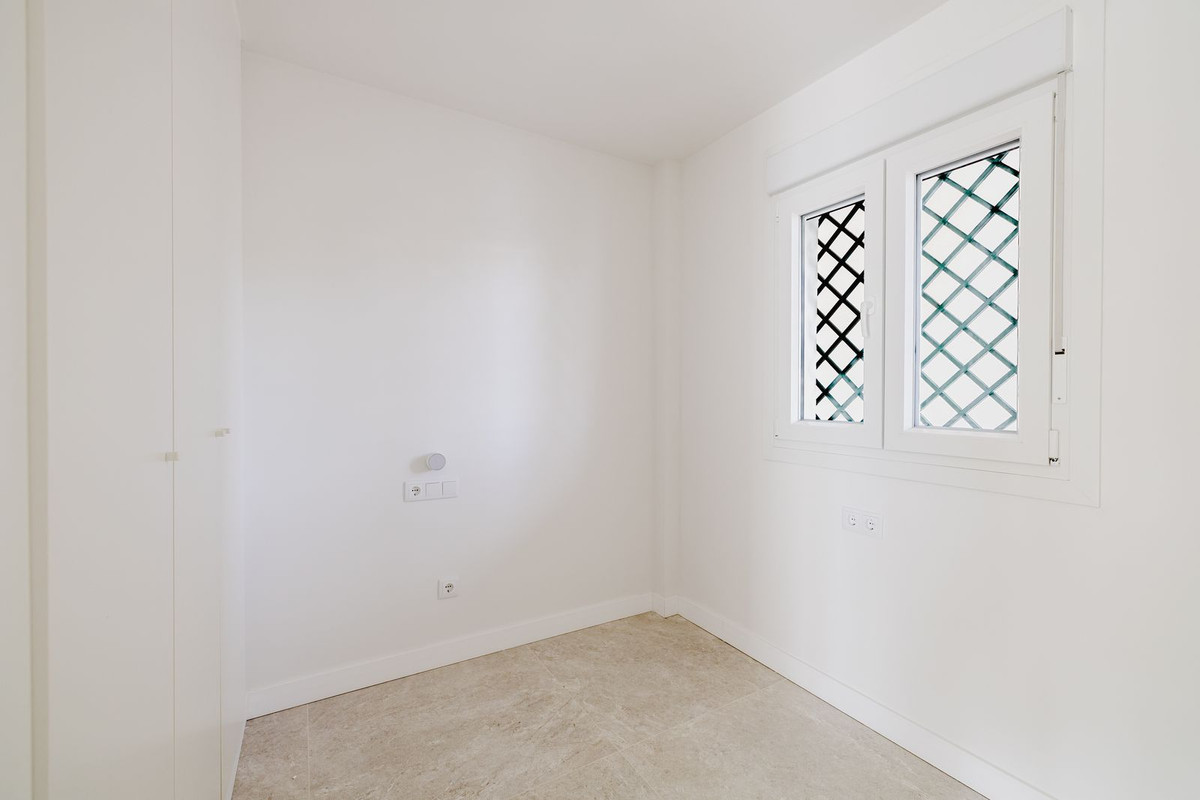 2 Bed Apartment for sale in Artola Costa Del Sol, Málaga, Spain