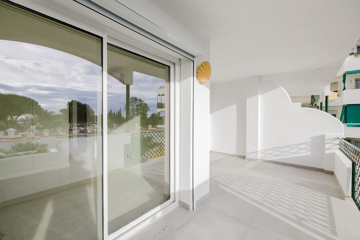2 Bed Apartment for sale in Artola Costa Del Sol, Málaga, Spain
