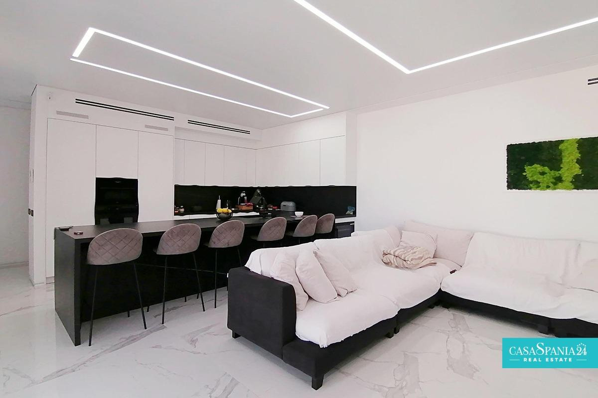 4 Bed Townhouse for sale in Benidorm Costa Blanca, Alicante, Spain