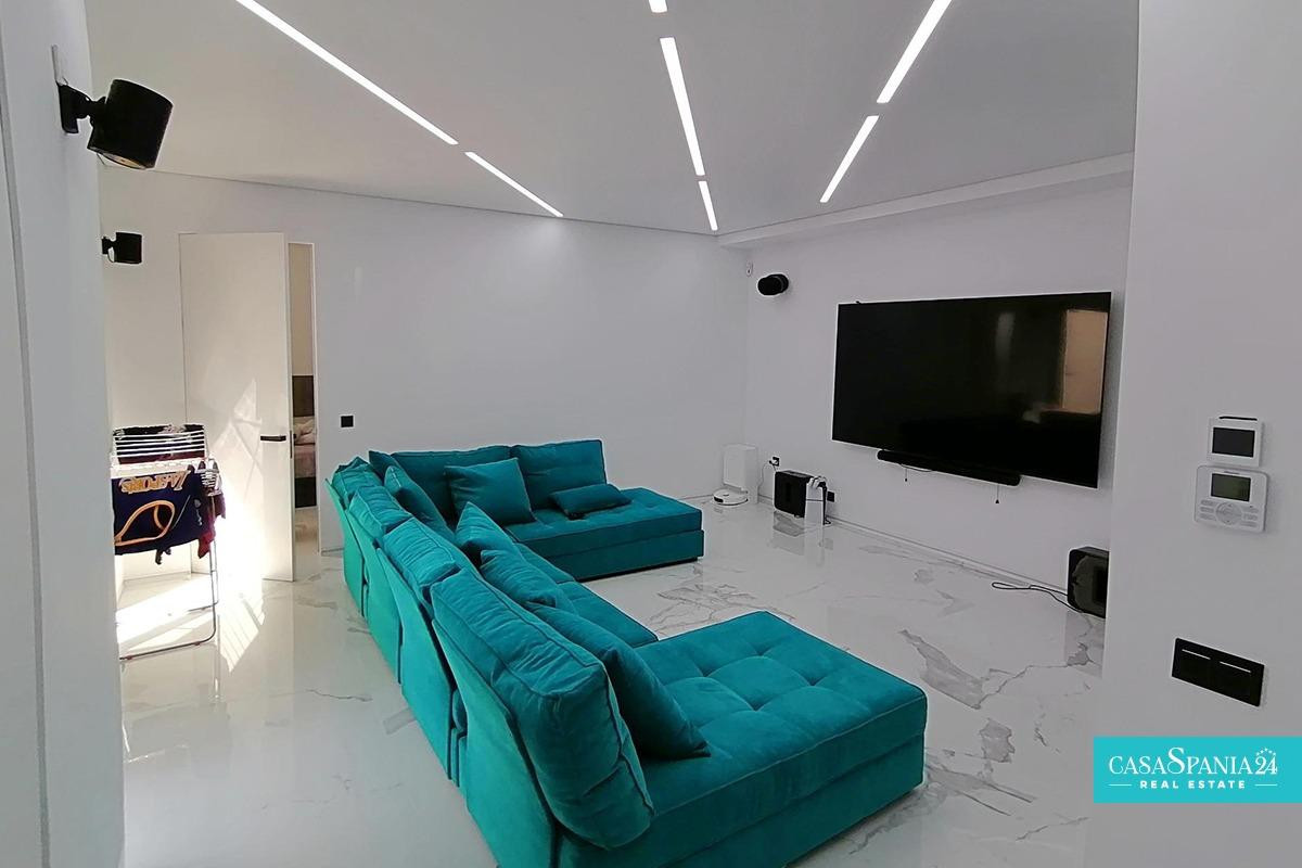4 Bed Townhouse for sale in Benidorm Costa Blanca, Alicante, Spain