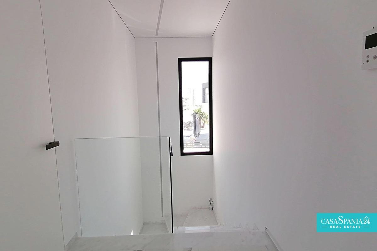 4 Bed Townhouse for sale in Benidorm Costa Blanca, Alicante, Spain