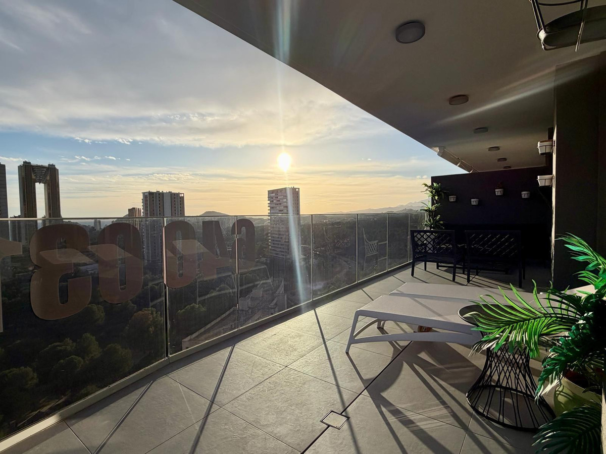 Se vende Apartamento Planta Media de 3 dormitorios en Costa Blanca, Alicante, España