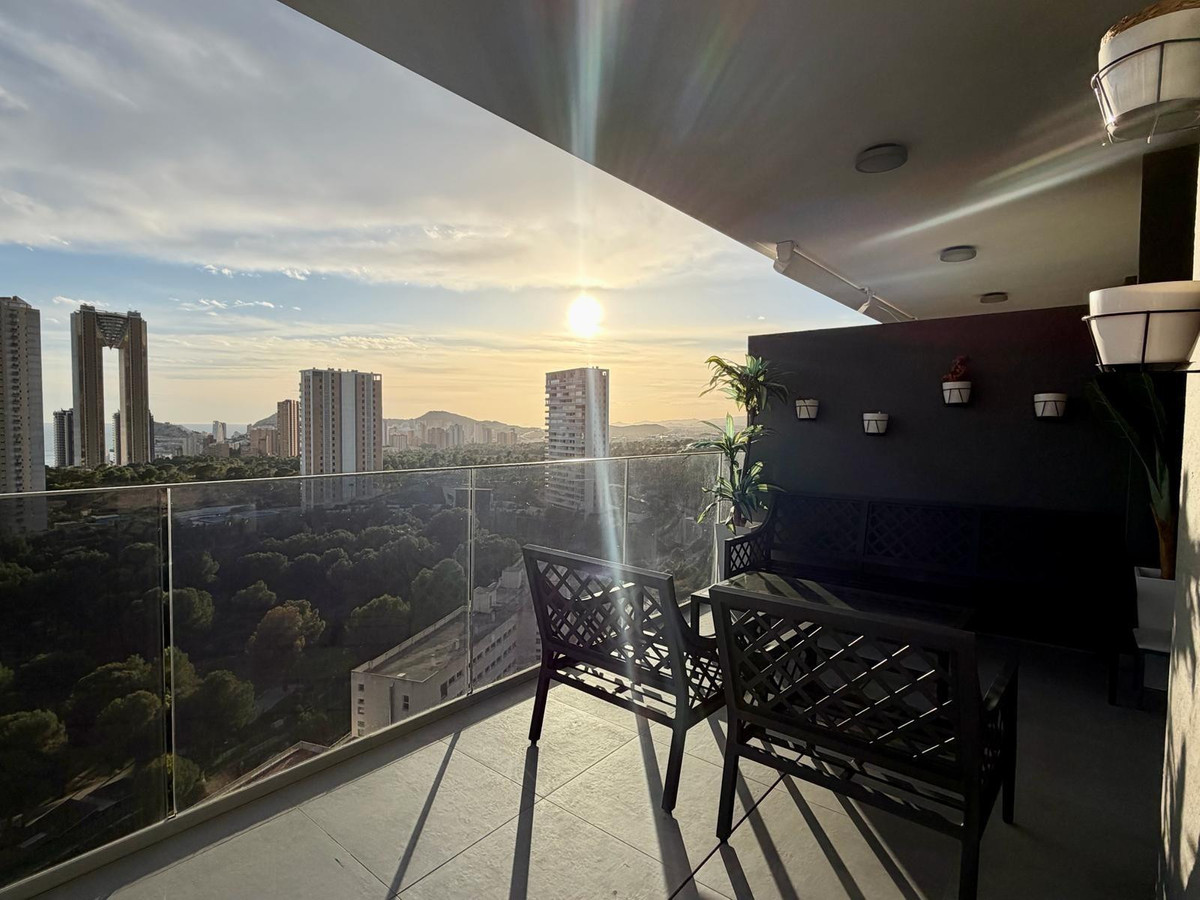 Se vende Apartamento Planta Media de 3 dormitorios en Costa Blanca, Alicante, España