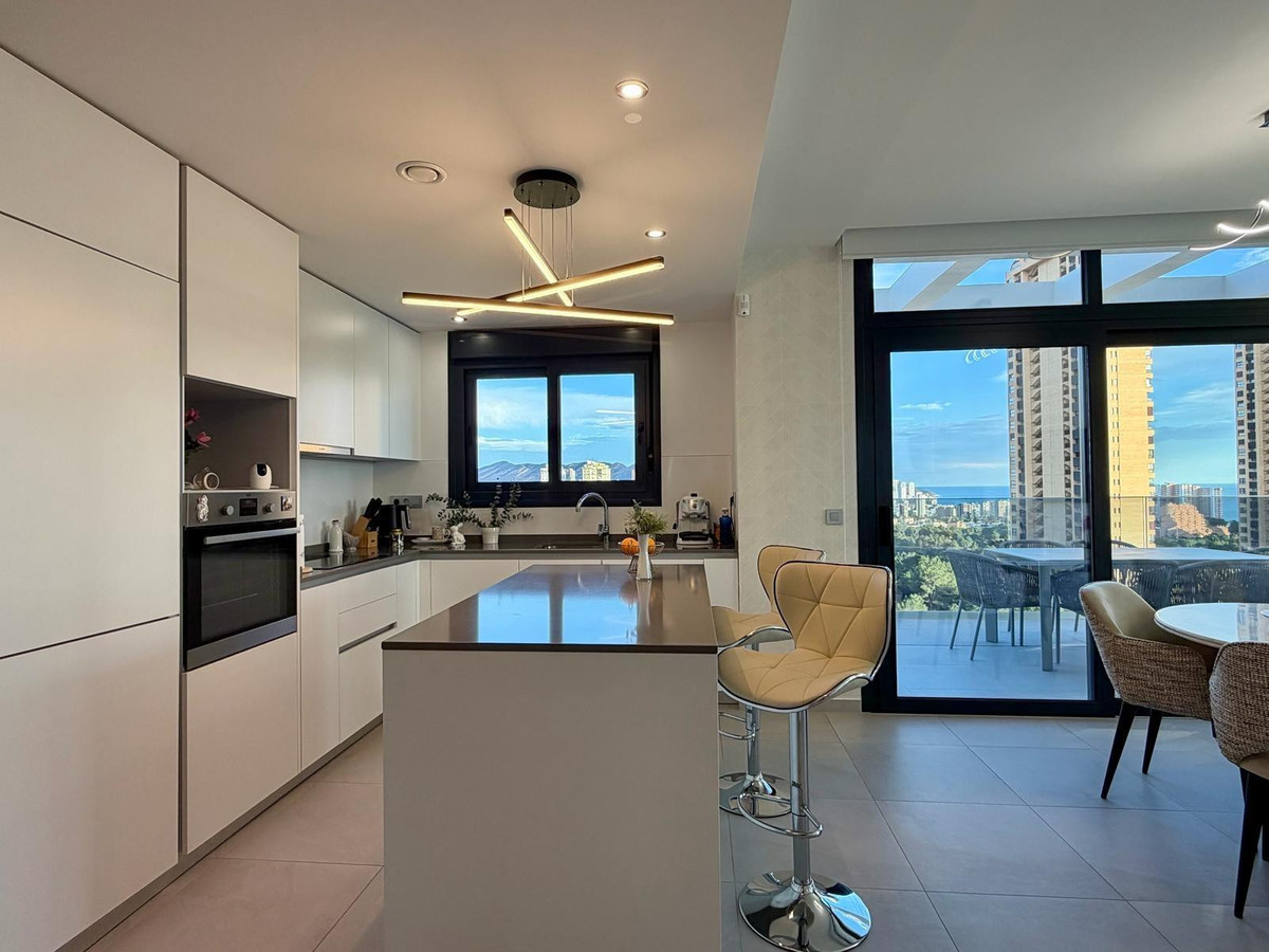 Se vende Apartamento Planta Media de 3 dormitorios en Costa Blanca, Alicante, España