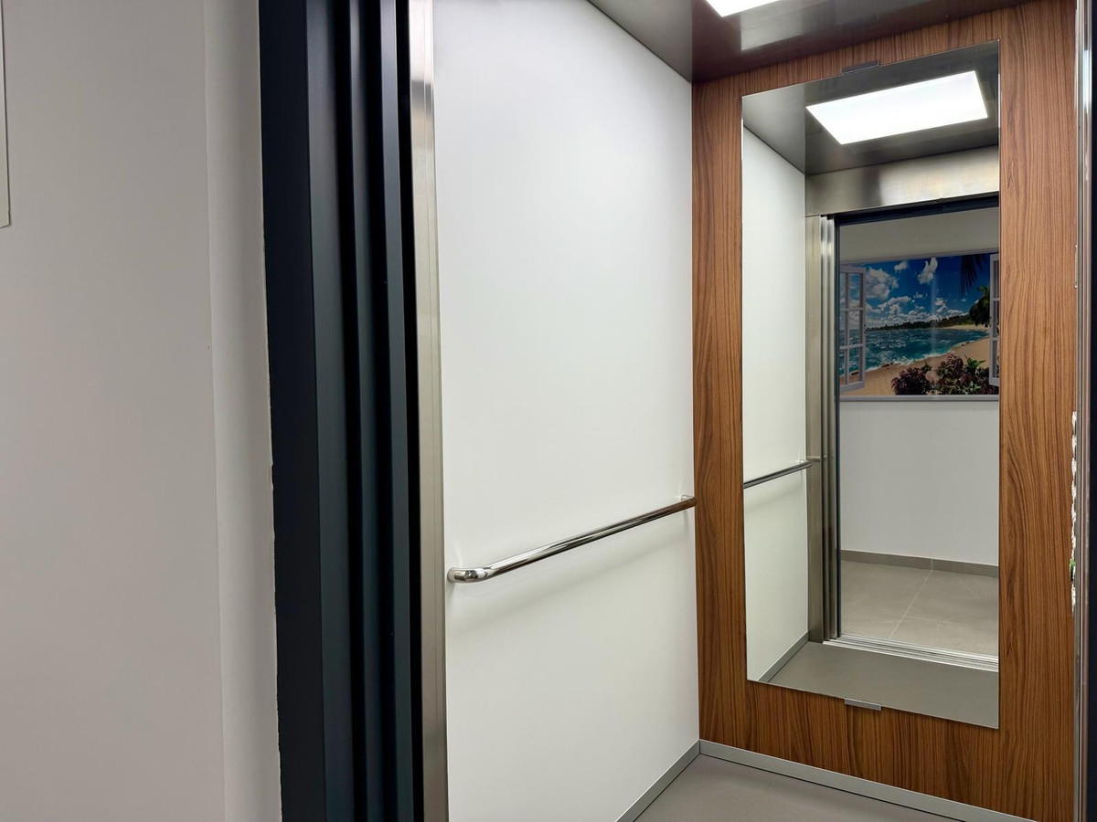 Se vende Apartamento Planta Media de 3 dormitorios en Costa Blanca, Alicante, España