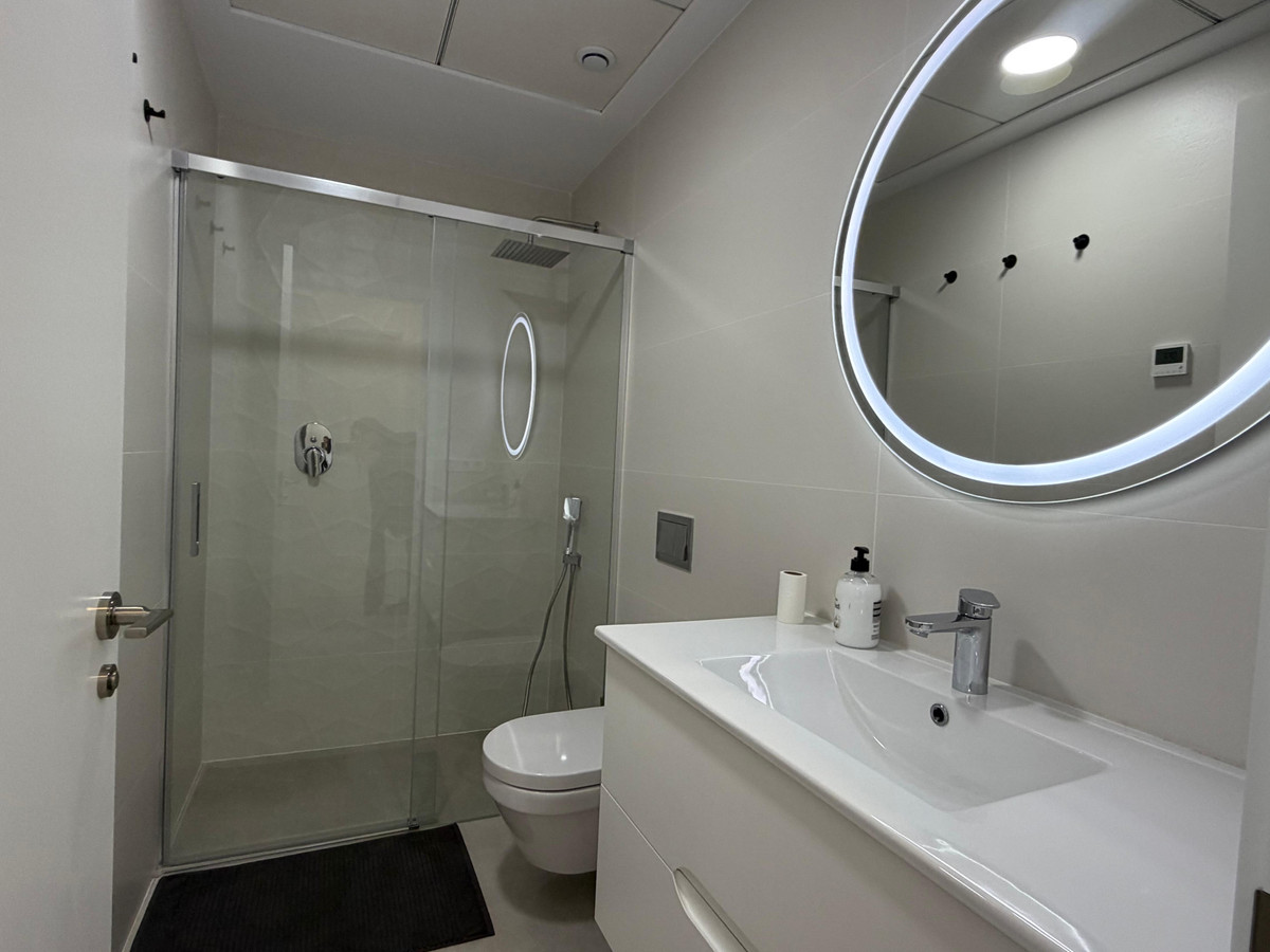 Se vende Apartamento Planta Media de 2 dormitorios en Costa Blanca, Alicante, España