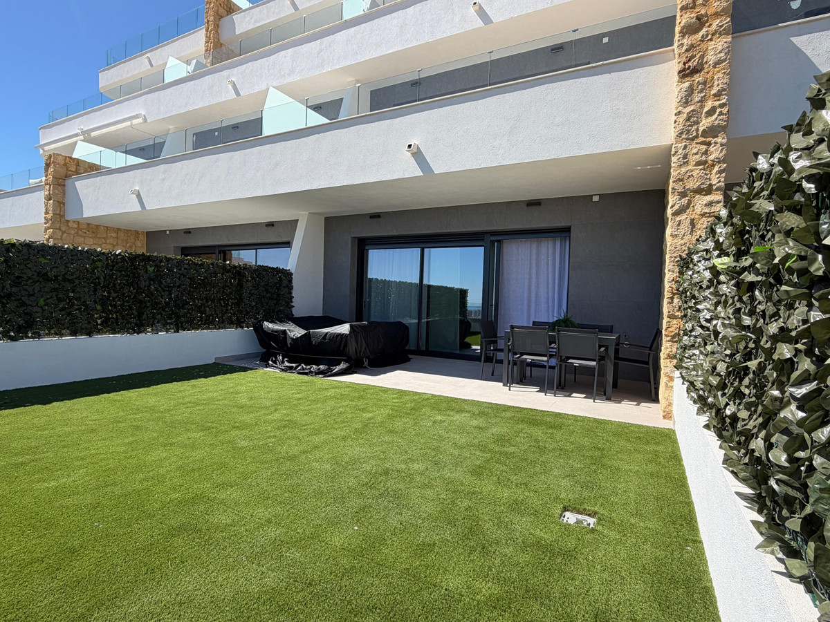 Se vende Apartamento Planta Media de 2 dormitorios en Costa Blanca, Alicante, España
