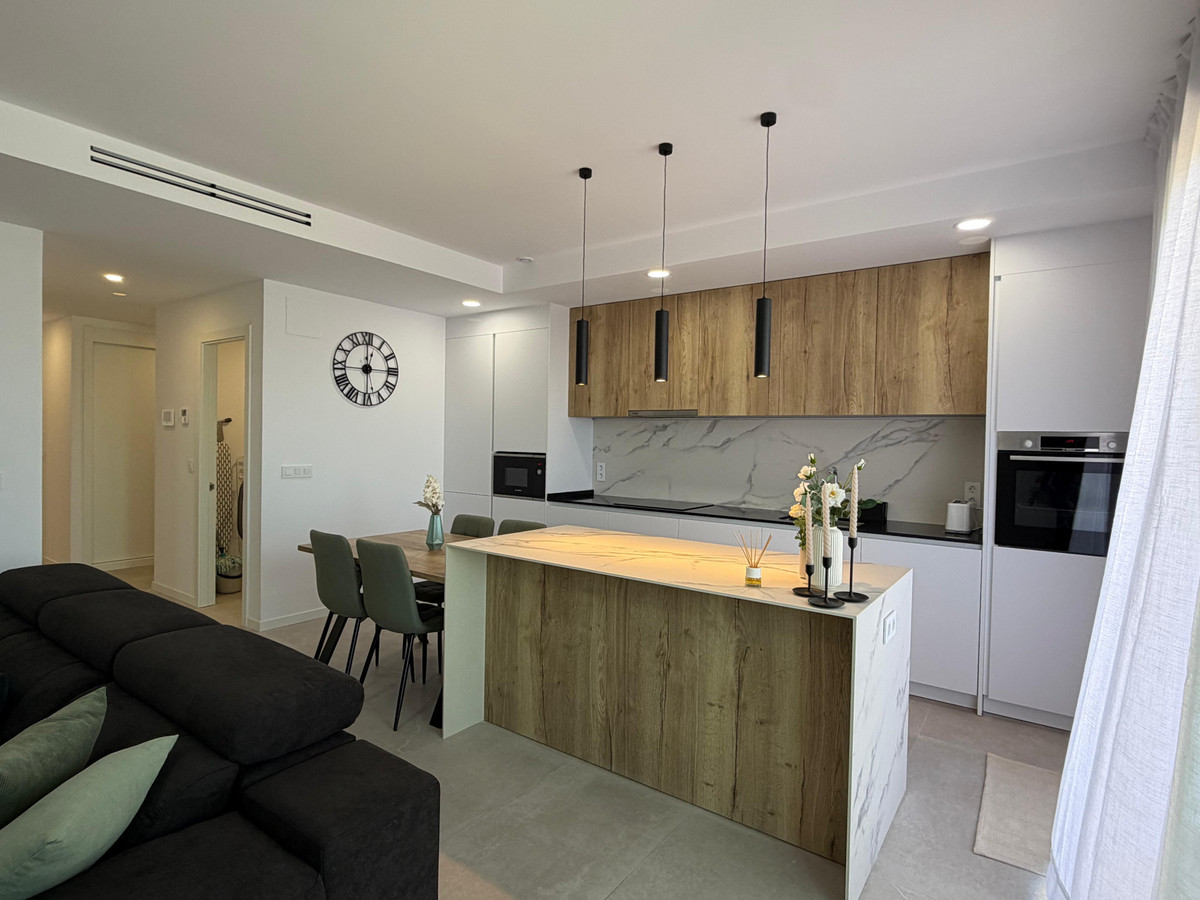 Se vende Apartamento Planta Media de 2 dormitorios en Costa Blanca, Alicante, España