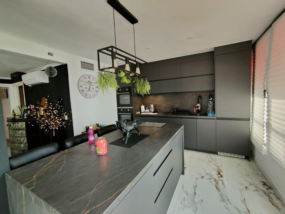Se vende Apartamento Planta Media de 3 dormitorios en Costa Blanca, Alicante, España