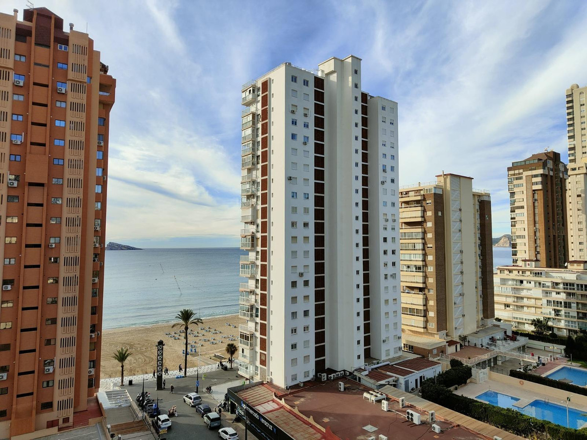 Se vende Apartamento Planta Media de 3 dormitorios en Costa Blanca, Alicante, España