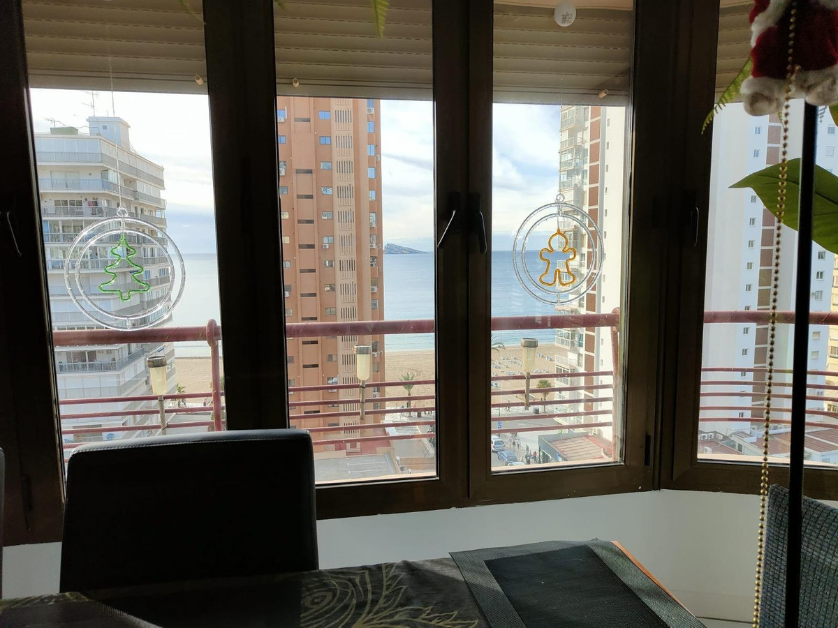 Se vende Apartamento Planta Media de 3 dormitorios en Costa Blanca, Alicante, España