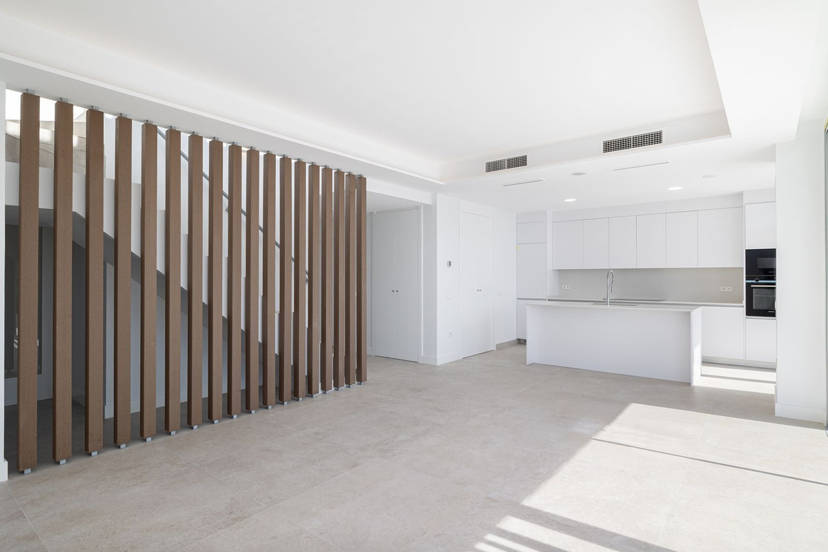 3 Bed Apartment for sale in Santa Clara Costa Del Sol, Málaga, Spain