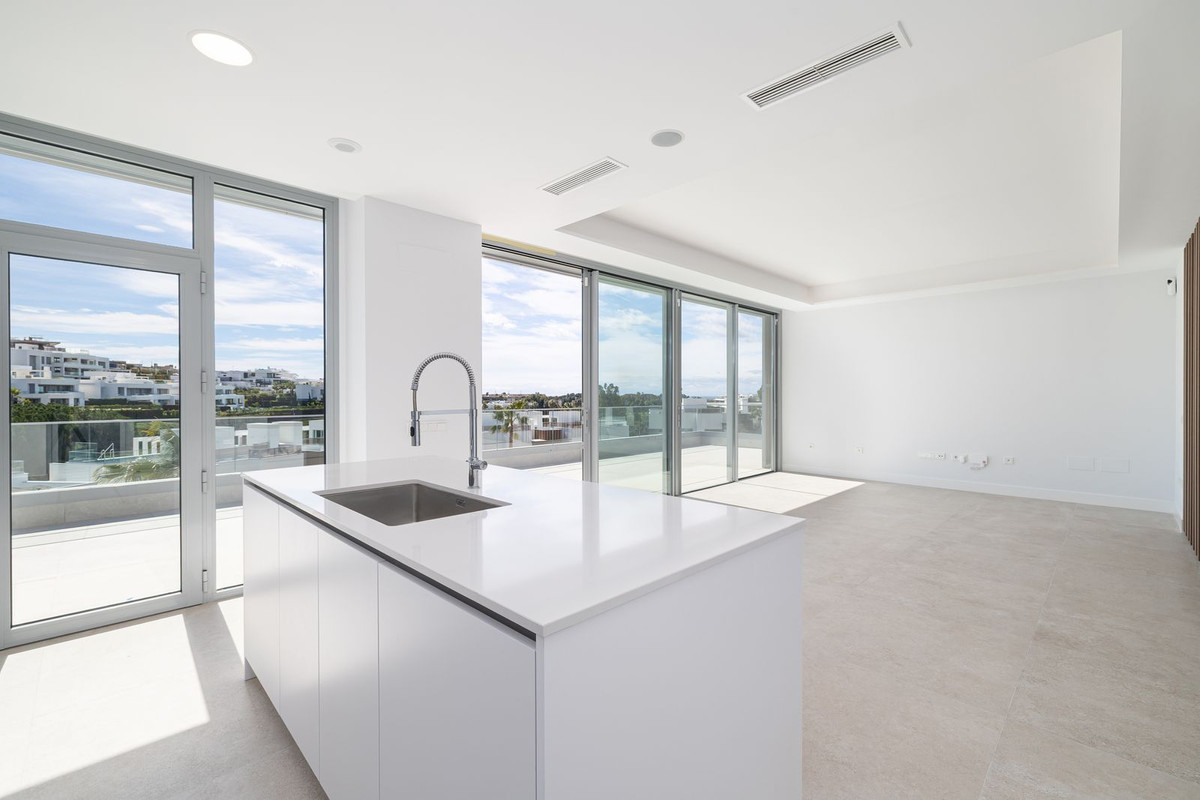 3 Bed Apartment for sale in Santa Clara Costa Del Sol, Málaga, Spain