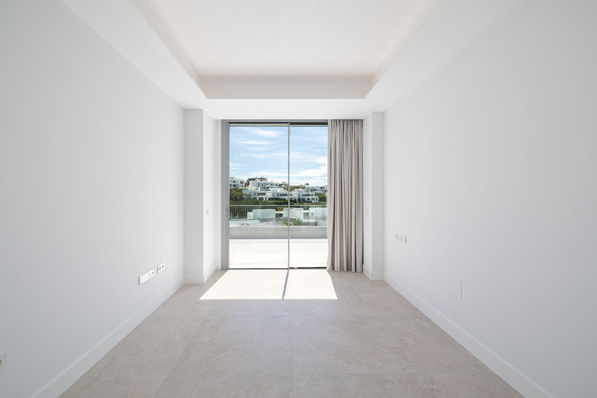 3 Bed Apartment for sale in Santa Clara Costa Del Sol, Málaga, Spain