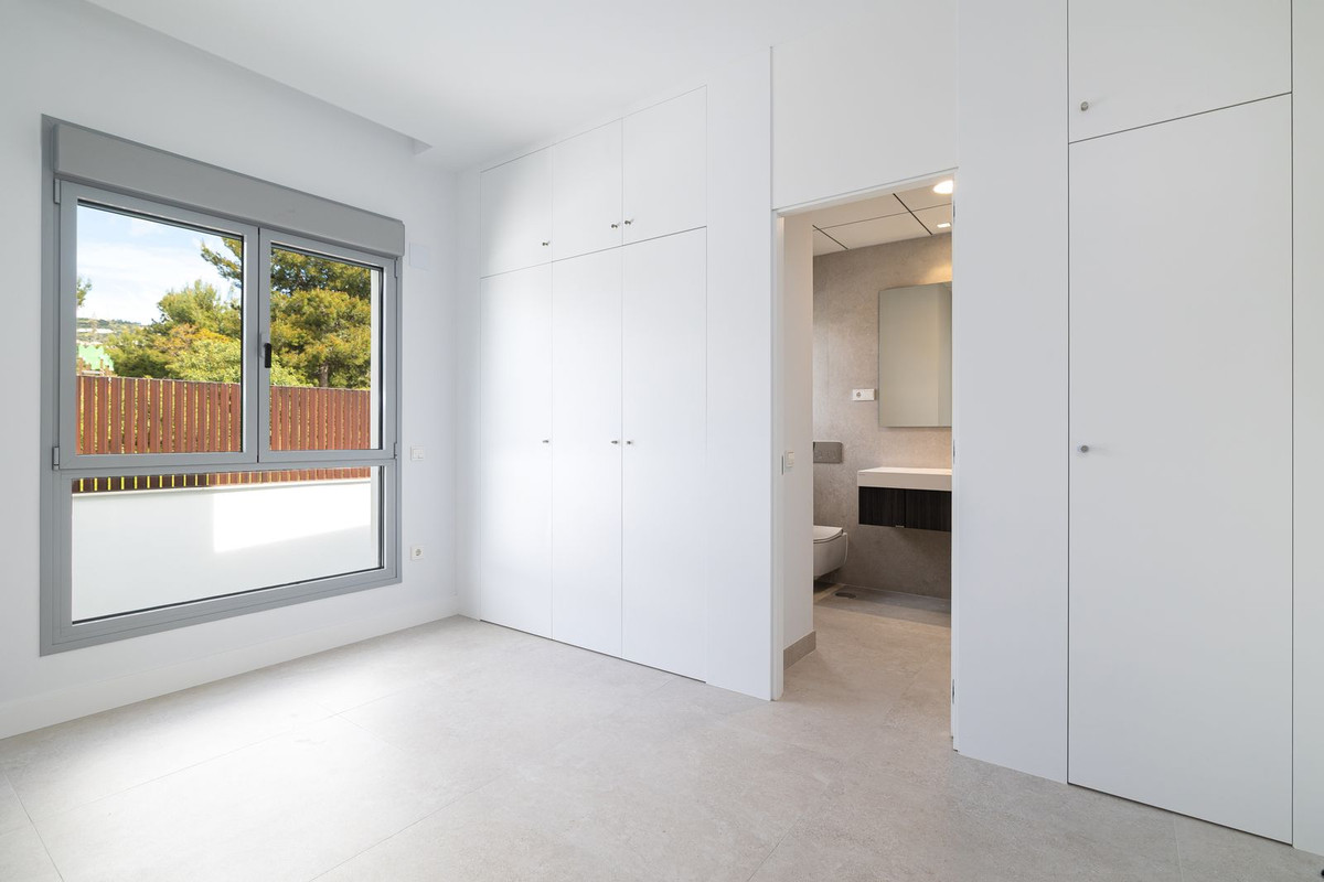 3 Bed Apartment for sale in Santa Clara Costa Del Sol, Málaga, Spain