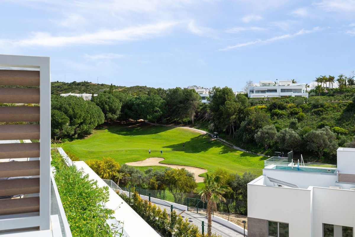 3 Bed Apartment for sale in Santa Clara Costa Del Sol, Málaga, Spain