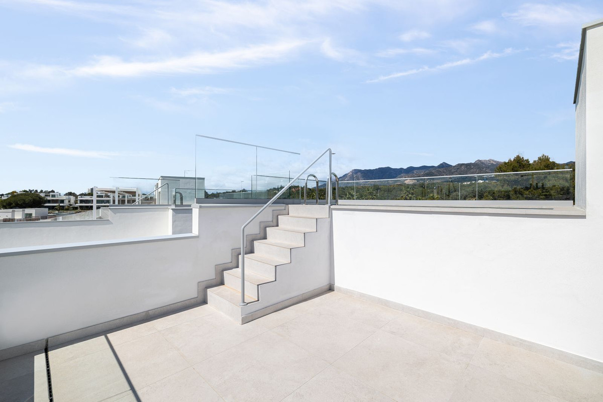 3 Bed Apartment for sale in Santa Clara Costa Del Sol, Málaga, Spain