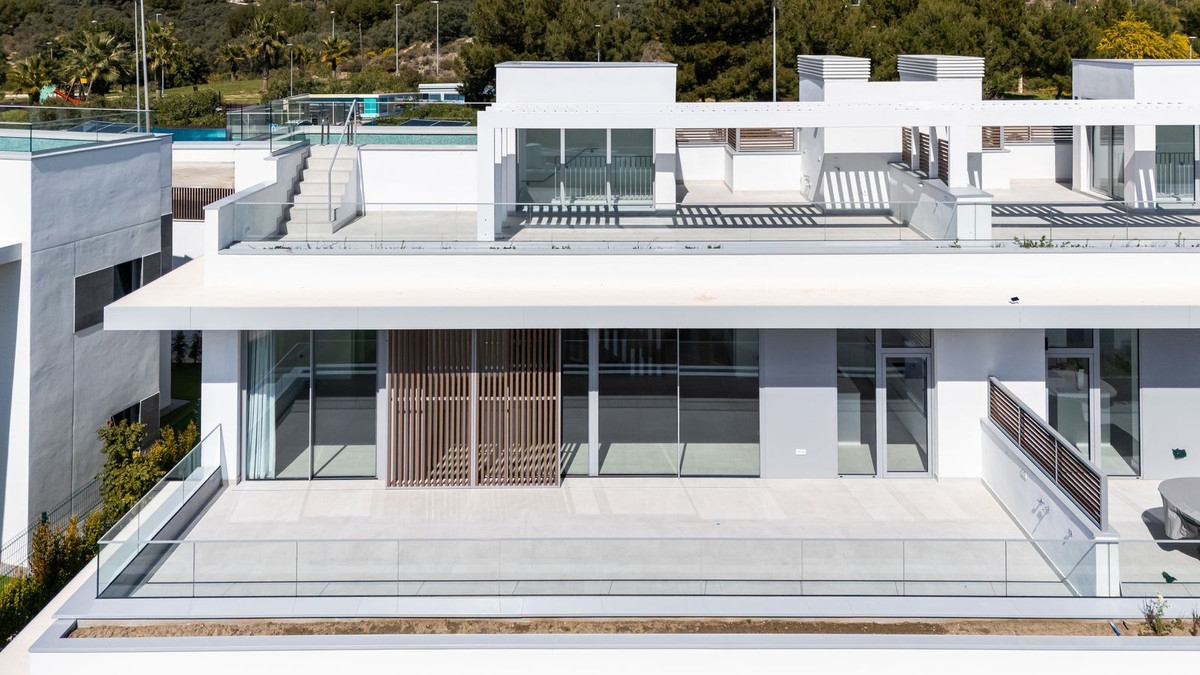 3 Bed Apartment for sale in Santa Clara Costa Del Sol, Málaga, Spain