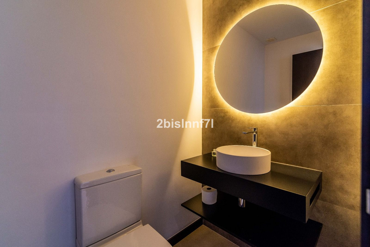 3 Bed Apartment for sale in Elviria Costa Del Sol, Málaga, Spain
