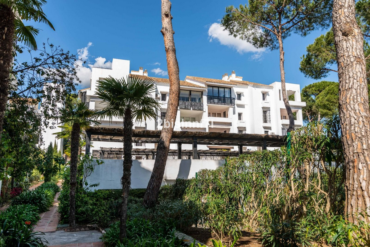 3 Bed Apartment for sale in Elviria Costa Del Sol, Málaga, Spain