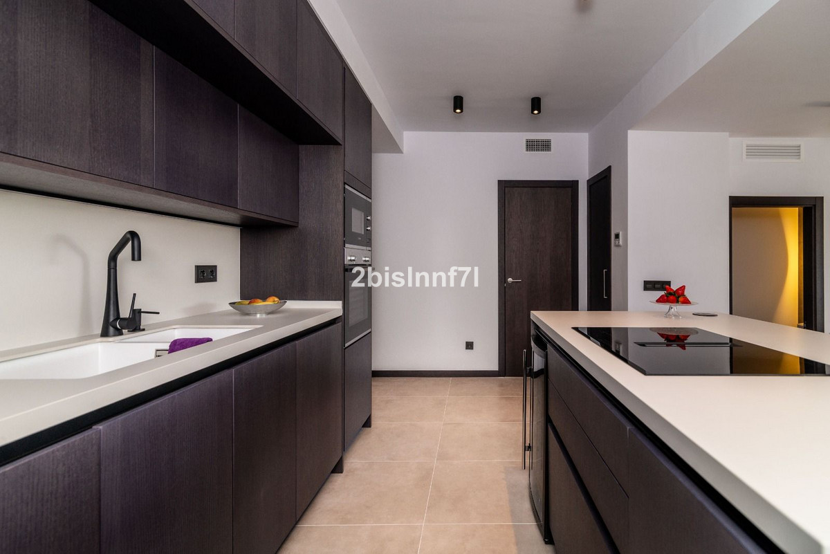 3 Bed Apartment for sale in Elviria Costa Del Sol, Málaga, Spain