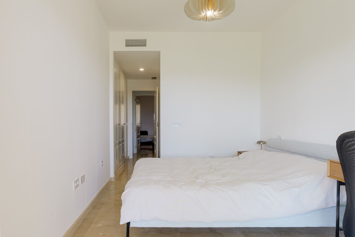 Se vende Apartamento Planta Media de 2 dormitorios en Costa Del Sol, Málaga, España