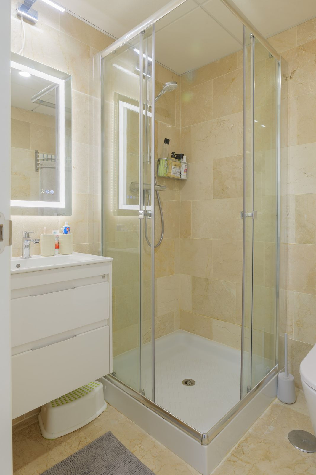 Se vende Apartamento Planta Media de 2 dormitorios en Costa Del Sol, Málaga, España