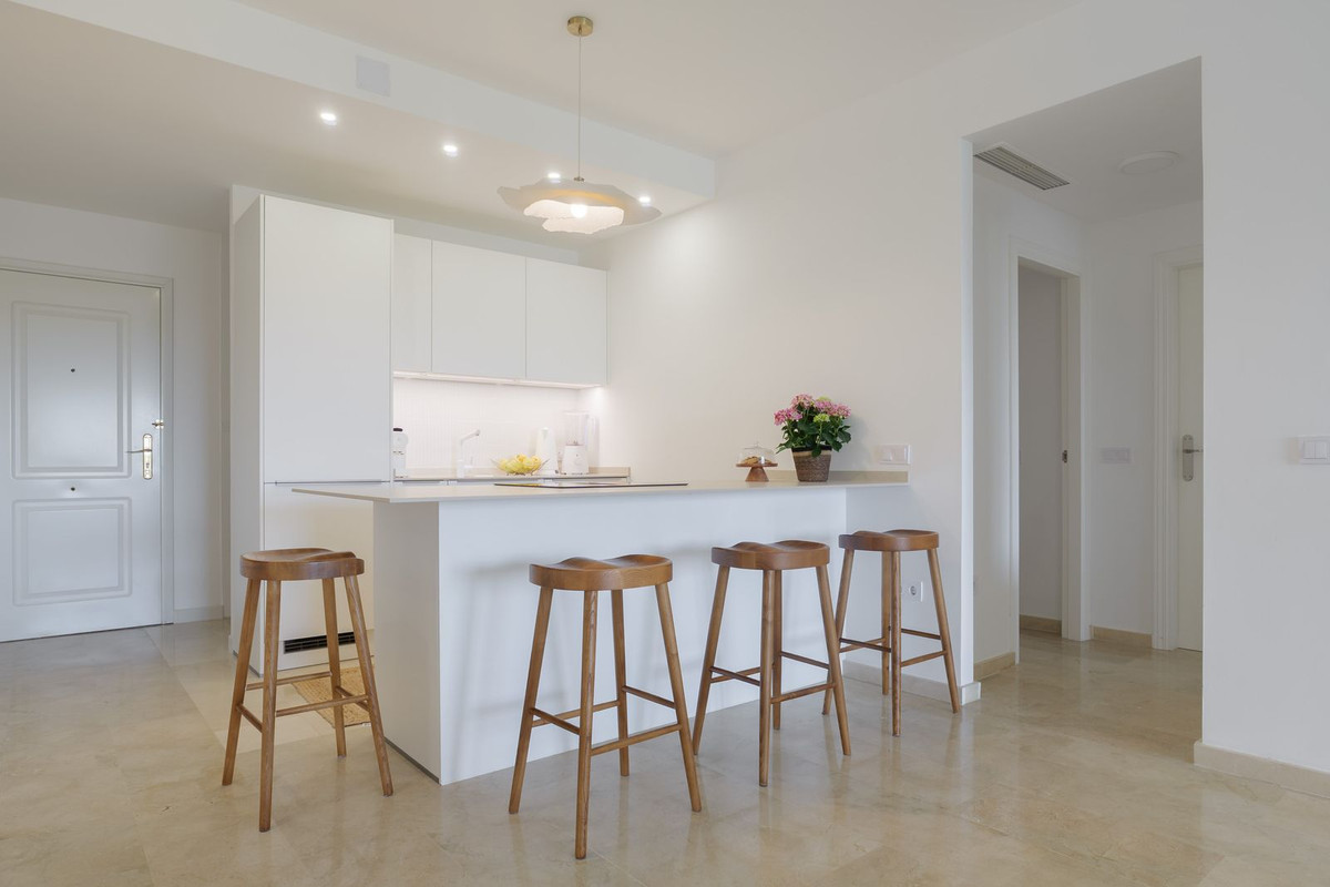 Se vende Apartamento Planta Media de 2 dormitorios en Costa Del Sol, Málaga, España