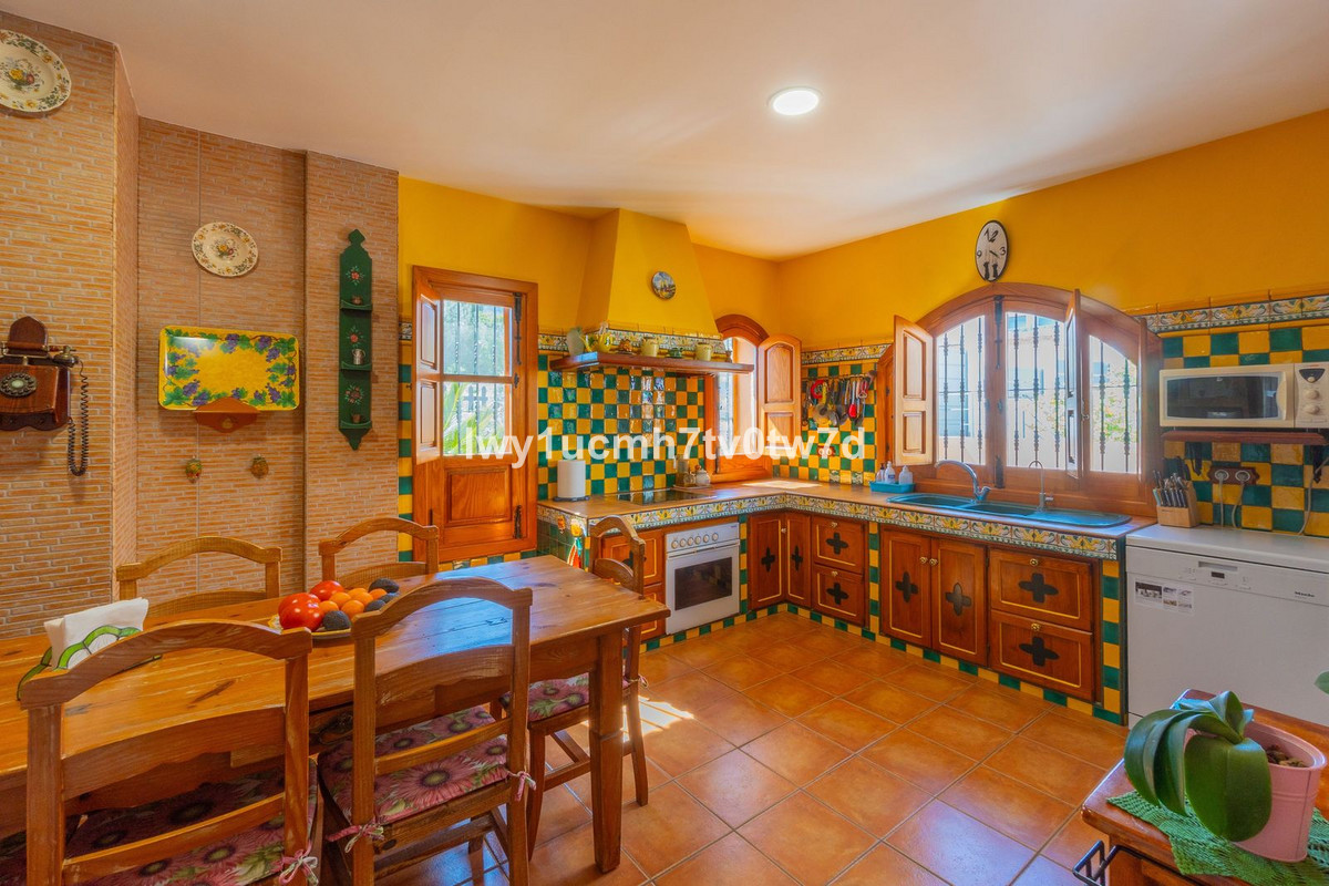 4 Bed Townhouse for sale in Torremolinos Costa Del Sol, Málaga, Spain