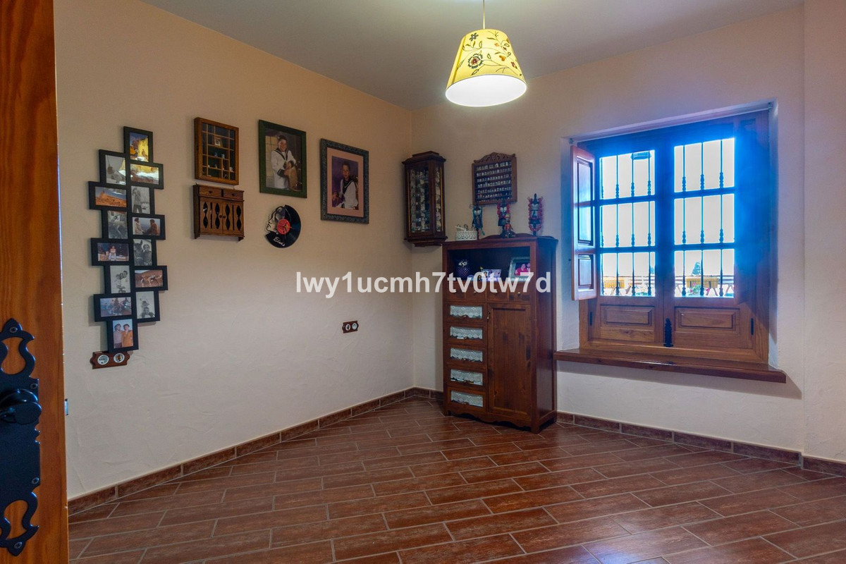 4 Bed Townhouse for sale in Torremolinos Costa Del Sol, Málaga, Spain