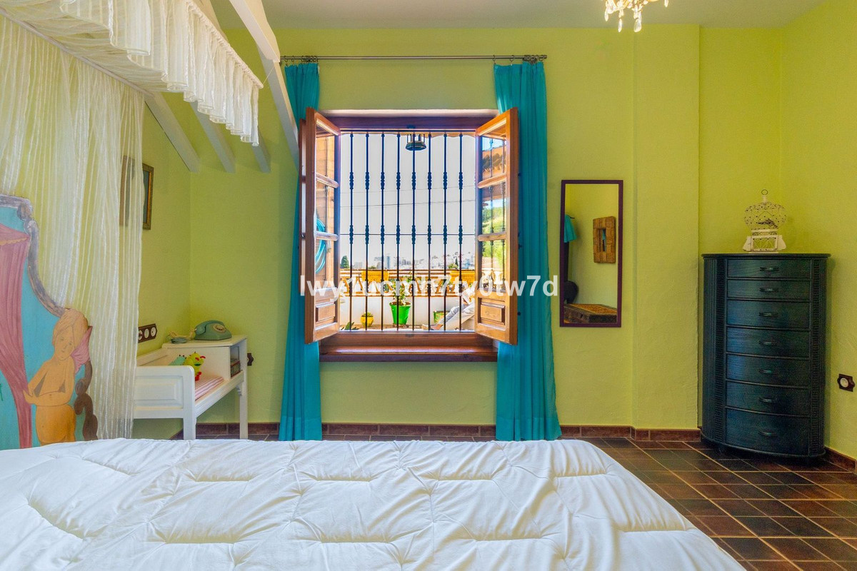 4 Bed Townhouse for sale in Torremolinos Costa Del Sol, Málaga, Spain