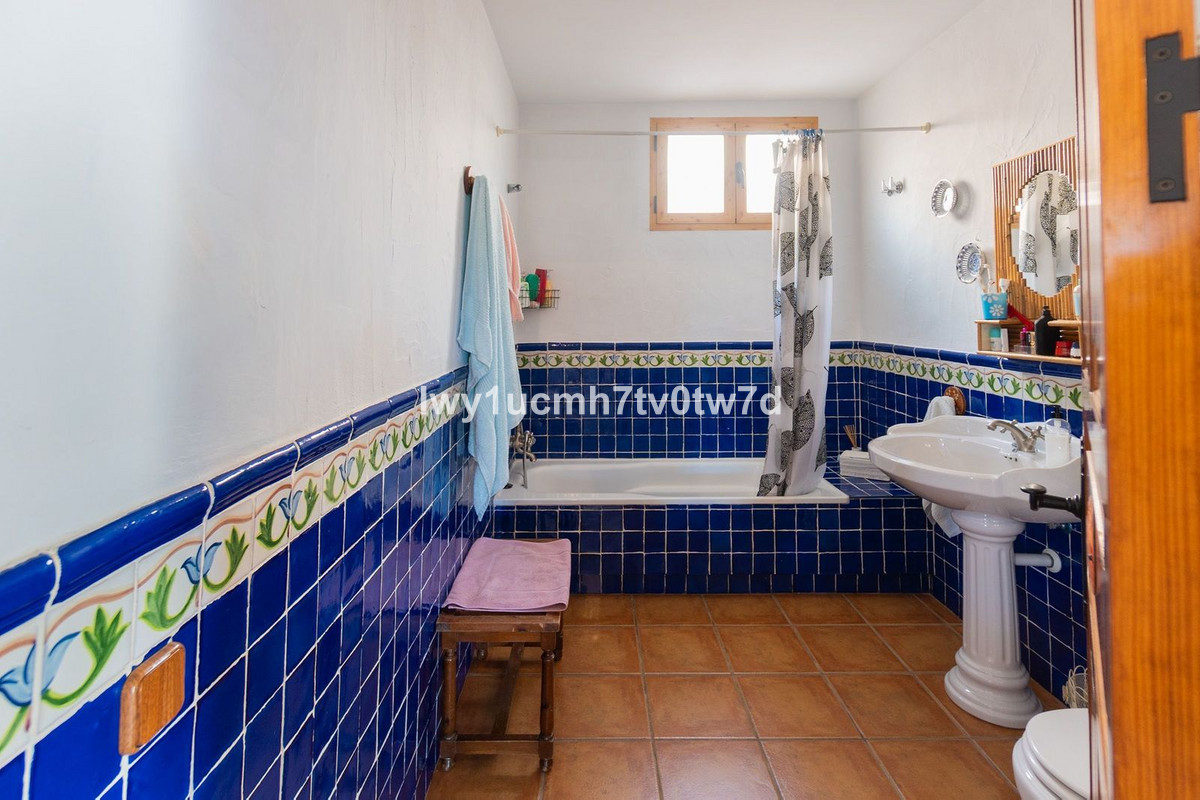 4 Bed Townhouse for sale in Torremolinos Costa Del Sol, Málaga, Spain