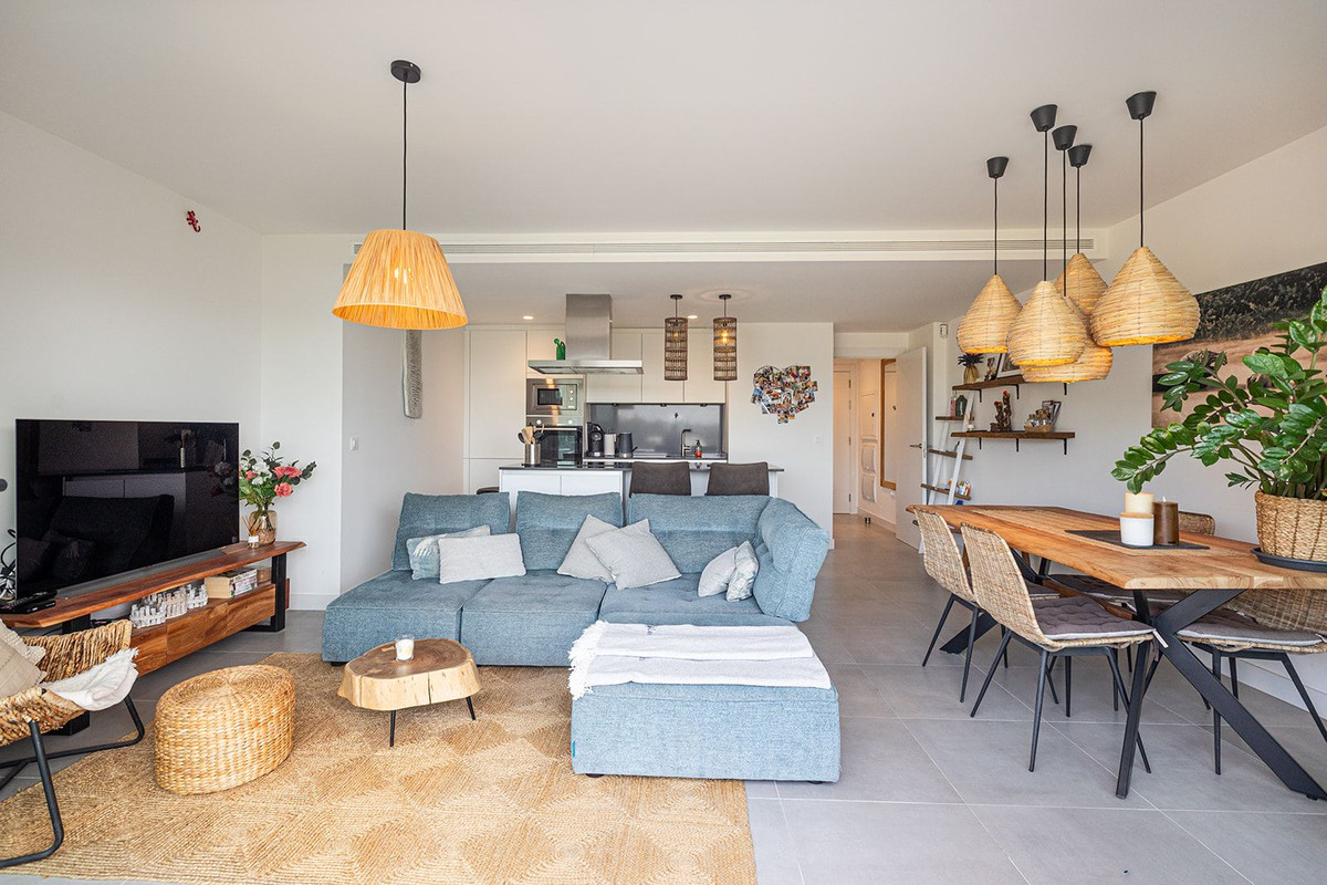 2 Bed Apartment for sale in Selwo Costa Del Sol, Málaga, Spain